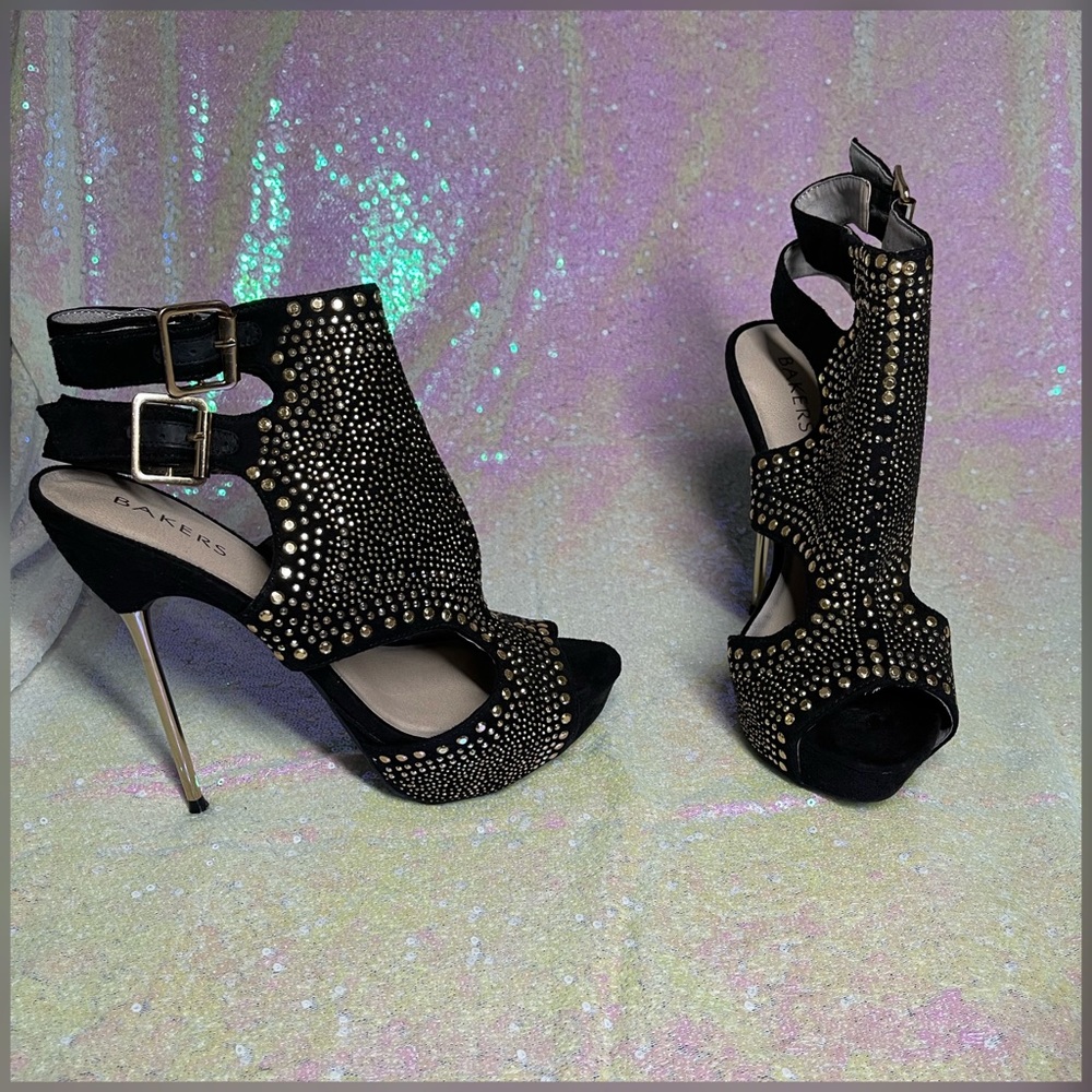 New Bakers Landa Black Gold Studded Heels
